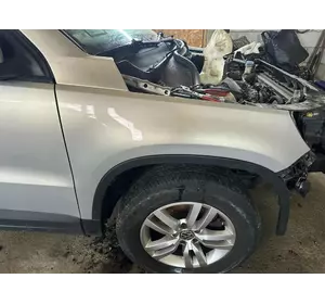 Крыло правое переднее VAG Volkswagen Tiguan 08-16г., Крило переднє праве VAG Фольцваген Тигуан 08-16р. Крыло правое переднее VAG Volkswagen Tiguan 08-16г., Крило переднє праве VAG Фольцваген Тигуан 08-16р.