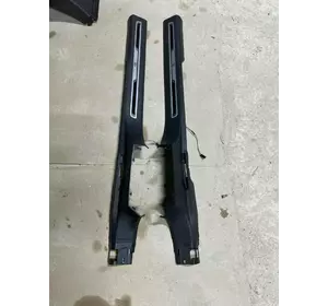 Накладка порога правая, VAG 5NN853370, Volkswagen Tiguan 18-23г, Накладка порогу права, VAG 5NN.853.370, Фольцваген Тигуан 18-23р. Накладка порога правая, VAG 5NN853370, Volkswagen Tiguan 18-23г, Накладка порогу права, VAG 5NN.853.370, Фольцваген Тигуан 18-23р.