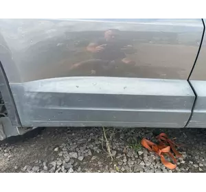 Молдинг двери правый задний VAG Volkswagen Tiguan 08-17г., Молдінг дверки правий задній VAG Фольцваген Тигуан 08-17р. Молдинг двери правый задний VAG Volkswagen Tiguan 08-17г., Молдінг дверки правий задній VAG Фольцваген Тигуан 08-17р.