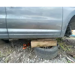 Молдинг двери правый передний VAG Volkswagen Tiguan 08-17г., Молдінг дверки правий передній VAG Фольцваген Тигуан 08-17р. Молдинг двери правый передний VAG Volkswagen Tiguan 08-17г., Молдінг дверки правий передній VAG Фольцваген Тигуан 08-17р.