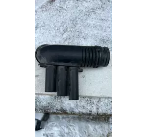 Воздуховод, VAG 04E129651C, Volkswagen Jetta 11-17г., Повітропровід, VAG 04E.129.651C, Фольцваген Джетта 11-17р. Воздуховод, VAG 04E129651C, Volkswagen Jetta 11-17г., Повітропровід, VAG 04E.129.651C, Фольцваген Джетта 11-17р.