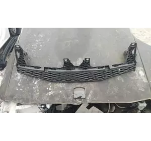 Направляюча переднього бампера Volkswagen Passat cc рейстал,3c8807889  Направляйка бампера переднього фольцваген пасат сс 2011-2017р  3c8807889 Направляюча переднього бампера Volkswagen Passat cc рейстал,3c8807889  Направляйка бампера переднього фольцваген пасат сс 2011-2017р  3c8807889
