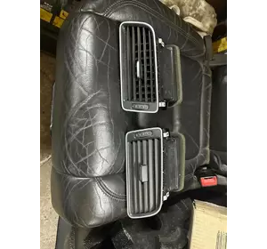 Левый дефлектор VAG 561819703, Volkswagen Passat b7 NMS USA, Лівий дефлектор VAG 561.819.703, Фольцваген Пасат б7 НМС США Левый дефлектор VAG 561819703, Volkswagen Passat b7 NMS USA, Лівий дефлектор VAG 561.819.703, Фольцваген Пасат б7 НМС США