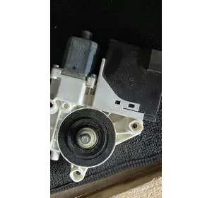 Моторчик стеклоподъемника VAG 3C0959793 B, Volkswagen Passat b7 NMS USA,  Моторчки склопідіймача VAG 3C0.959.793 B, Фольцваген Пасат б7 НМС США